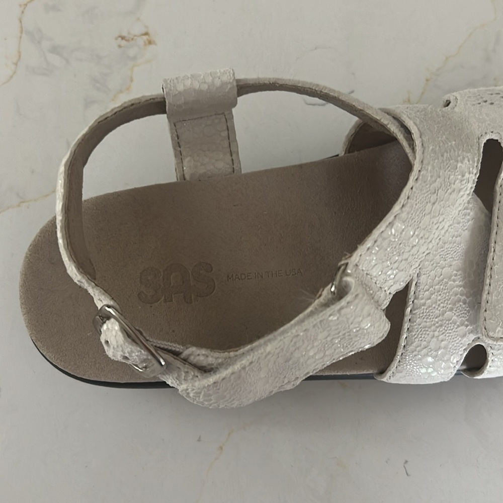 SAS women sandals color: white                       Size: 6.5 M - Picture 8 of 12